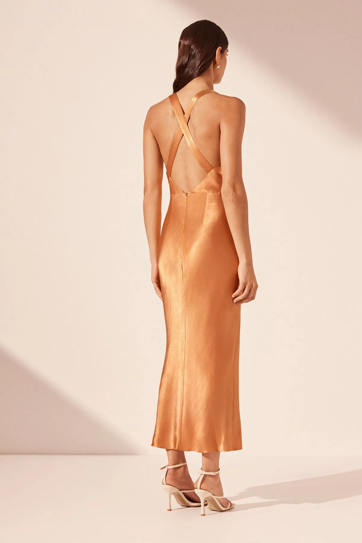 LYDIE PLUNGED CROSS BACK MIDI DRESS - GOLDEN OAK