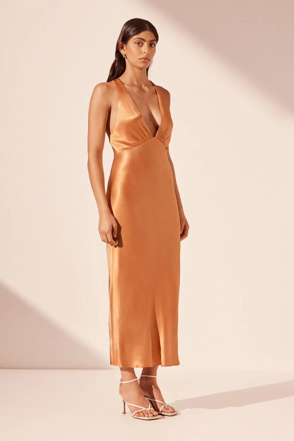 LYDIE PLUNGED CROSS BACK MIDI DRESS - GOLDEN OAK